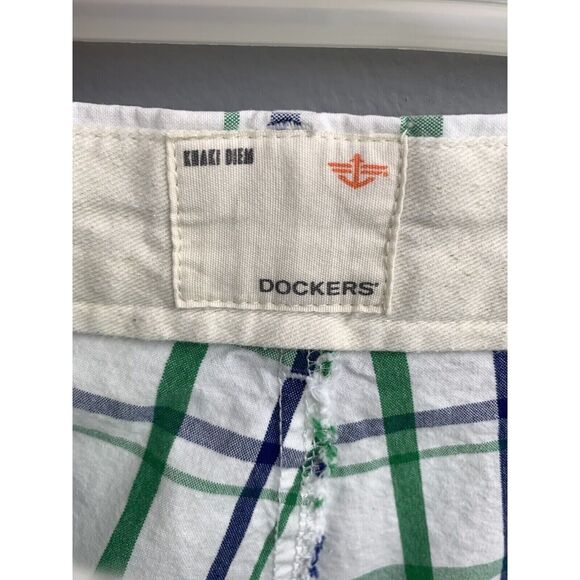 Dockers Shorts Mens‎ Size 42 Khaki  Green Plaid Snap Button Flap Pockets - Picture 3 of 5